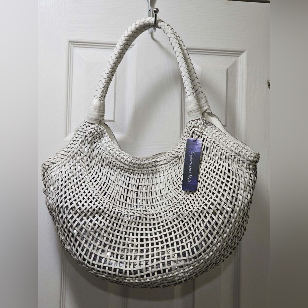 Sophisticated style white purse with silver sequins